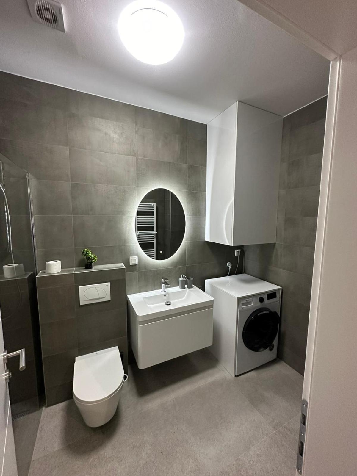 Nanda Studio Apartment - Free Private Parking موستار المظهر الخارجي الصورة